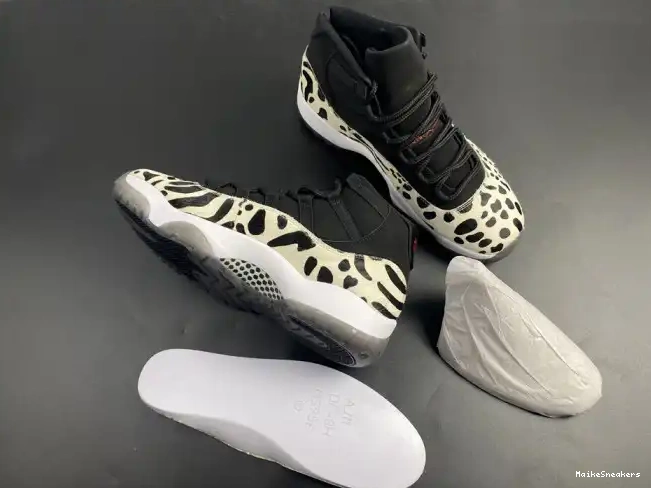 MaikeSneakers AR0715-010 AIR ANIMAL JORDAN INSTINCT 11 0323